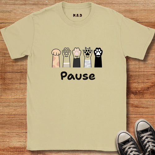 Cat Pause 2 T-shirt
