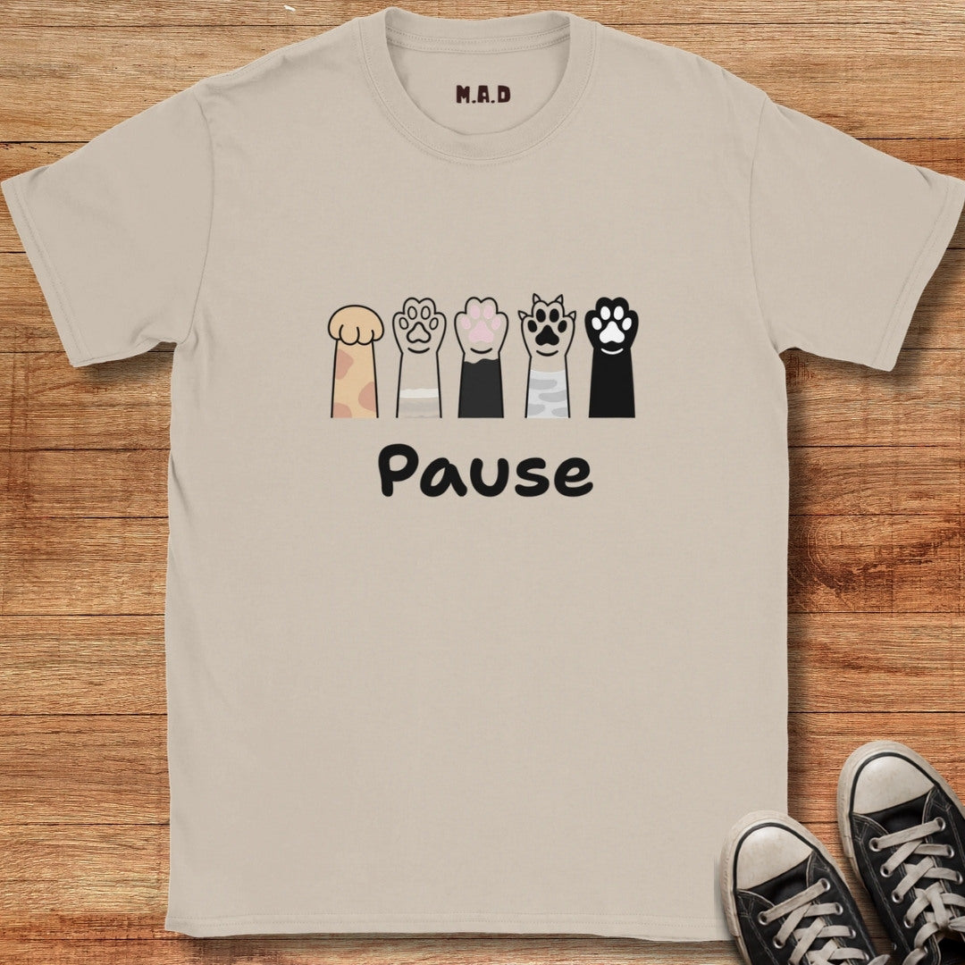 Cat Pause 2 T-shirt